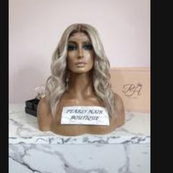 Beautiful human hair full lace wig from Pearl's Hair Boutique. Part anywhere! - Picture 2 of 10